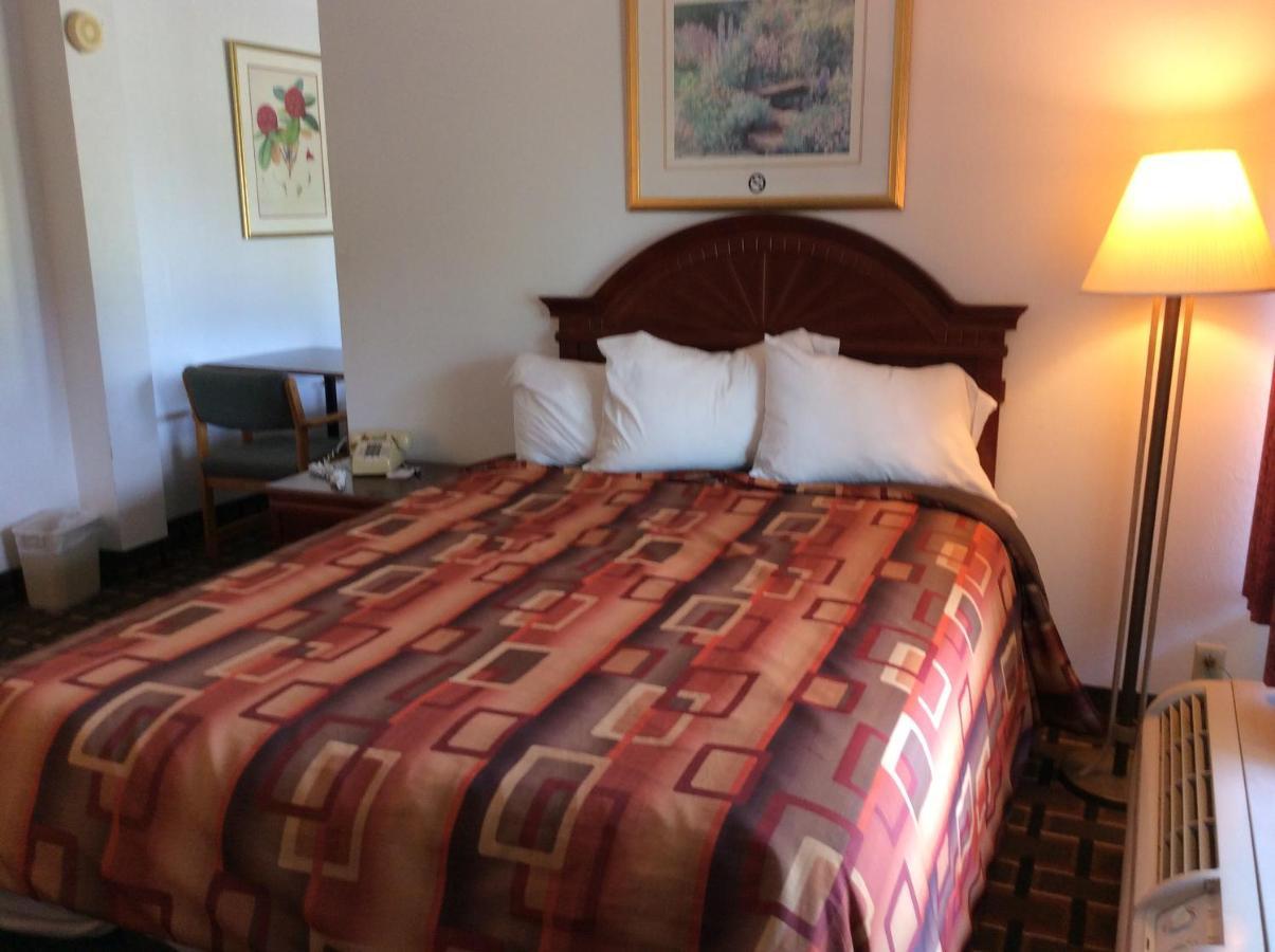 Adrian Inn Extérieur photo